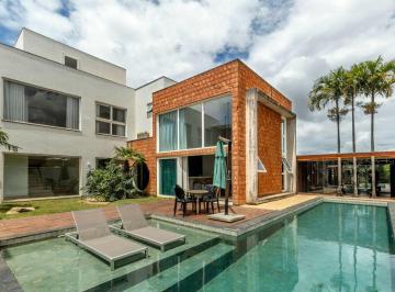 Casa de 3 quartos, Brasília · SHTN QUADRA 4 - Casa Viver aqui é entender o que é morar com intenção e projeção internacional