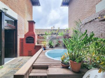 Casa · 182m² · 4 Quartos · 1 Vaga · Casa Triplex Condomínio Fechado 182 m² 4 Quartos Botafogo