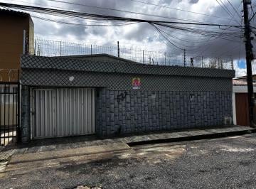 Casa · 185m² · 4 Quartos · 3 Vagas · EXELENTE CASA NA PARQUELANDIA