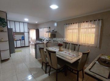 Casa · 212m² · 3 Quartos · 2 Vagas · Sobrado à venda em Santo André 3dorm,2vagas,com edicula com 2comodos - Excelente oportunidade!