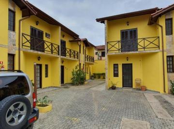 Casa de 2 quartos, Bertioga · Sobrado a 200 metros do mar, no Maitinga
