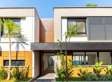 Casa de 4 quartos, São Paulo · Privacidade e Conforto no Alto da Boa Vista / Residência Única em Condomínio Exclusivo”