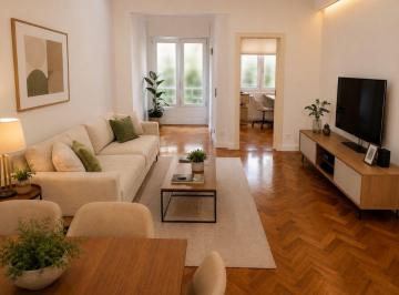 Apartamento de 2 quartos, Rio de Janeiro · 2 Quartos +dependência reversível. No coração de Laranjeiras. Silencioso e bem distribuído! Agende*