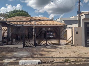 Casa · 275m² · 3 Quartos · 1 Vaga · 
                                Casa usada com quintal grande a venda no bairro Mariluz em São Pedr