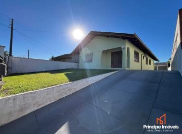 Casa · 252m² · 5 Quartos · 3 Vagas · Casa com 5 quartos no Floresta em Joinville