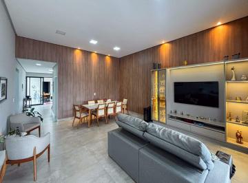 Casa · 254m² · 3 Quartos · 4 Vagas · ALTO DA BOA VISTA – CASA TÉRREA, NOVA E COM FOTOVOLTAICA.