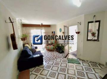 Casa · 181m² · 3 Quartos · 2 Vagas · Sobrado com 03 dormitórios mais 1 suíte a venda no Bairro dos Casas – São Bernardo do Campo -/SP 	