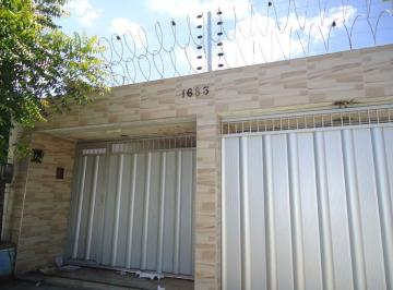 i00093601.jpg · Casa Residencial Exclusiva para Aluguel em Fortaleza – 3 Qts, 1 Suíte, 195,60 m²