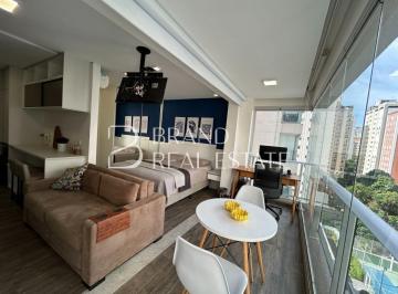 Apartamento · 36m² · 1 Quarto · 1 Vaga · Apartamento mobiliado e reformado, em andar alto, com 1 dormitório e 1 vaga no Brooklin