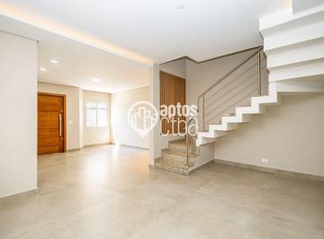 Casa · 210m² · 3 Quartos · Casa à venda - em Cabral