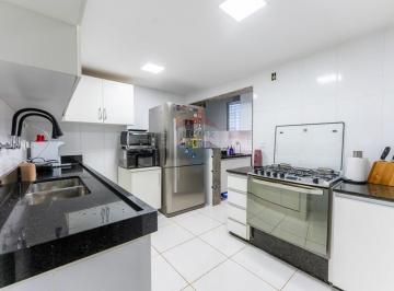 Apartamento · 136m² · 3 Quartos · 1 Vaga · Apartamento 3 Quartos 1 Suíte com 1 vaga de garagem subsolo e DCE a venda na SQS 315 Asa Sul
