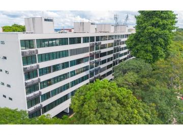 Apartamento · 136m² · 3 Quartos · 1 Vaga · Apartamento 3 Quartos 1 Suíte com 1 vaga de garagem subsolo e DCE a venda na SQS 315 Asa Sul