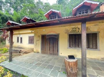 Casa · 75m² · 2 Quartos · 4 Vagas · Refúgio Tranquilo com Vista Montanha - Preço Reduzido