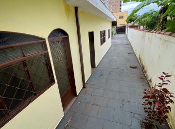 Casa · 109m² · 3 Quartos · 2 Vagas · locação temporária agrishow Casa de 3 dormitórios na Vila Tiberio - Ribeirã...