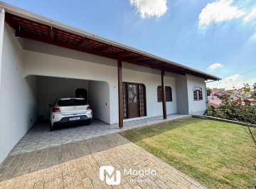 Casa · 250m² · 3 Quartos · 2 Vagas · Casa à venda no bairro Velha - Blumenau/SC