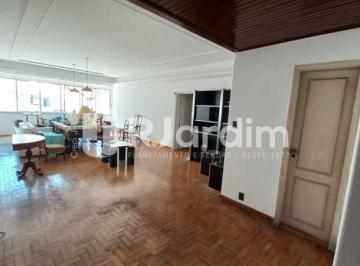Apartamento · 200m² · 3 Quartos · 2 Vagas · 200m² | 3 Quartos | 2 Suítes | 2 Vagas