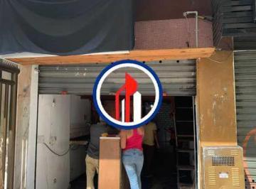 Comercial · 24m² · LOJA COMERCIAL EM FRENTE O METRÔ