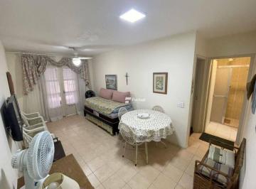 2fb41a537d29b9209aac8a1b9571181dc6e71131 · Apartamento para venda a poucos metros do mar na Praia da Enseada no Portal do Guarujá.