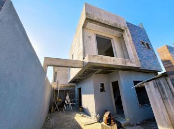 828d062029ec1d8ebefb6dbc925359f6c23a1641 · Sobrado à venda, 142 m² por R$ 630.000,00 - Pinheirinho - Curitiba/PR