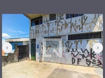 Apartamento de 1 quarto, São Paulo · Vendo apt com entrada separada,com 2 vagas de garagem.