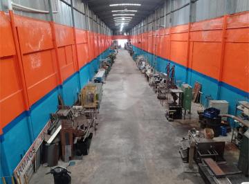 Comercial · 1770m² · 10 Vagas · Galpão à venda em Brás - SP