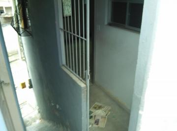Entrada Principal · Apartamento de 02 quartos , com área de serviço , Terraço coberto .