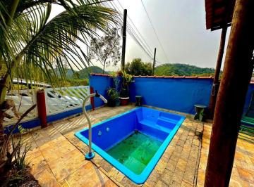 Rural de 2 quartos, Peruíbe · Chácara com piscina e 2 quartos em Itariri.
