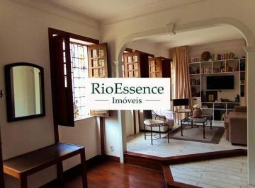 Casa · 190m² · 4 Quartos · 1 Vaga · Casa de Vila à Venda em Botafogo, RJ – 4 Quartos, Financiamento Disponível
