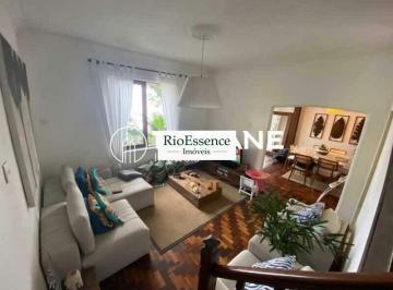 Casa · 300m² · 5 Quartos · 1 Vaga · Casa de rua - Duplex / Residencial / Lagoa