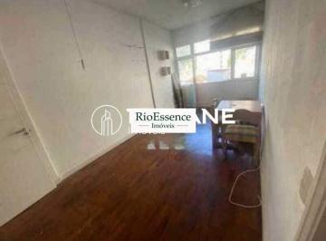 Apartamento · 64m² · 2 Quartos · Venda em Laranjeiras: Apartamento Silencioso com 2 Quartos e Vista Livre