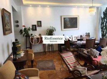 Apartamento · 150m² · 2 Quartos · 1 Vaga · Excelente Apartamento de 3 quartos com suíte e vaga no posto 5!