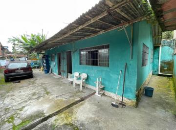 Casa de 3 quartos, Peruíbe · Casa com 3 quartos e churrasqueira em Peruíbe.