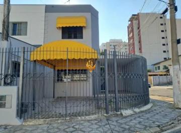 Foto 01 · Imperdível oportunidade de comprar casa no Centro de Taubaté-SP: 4 quartos, 1 sala, 3 banheiros, 2 v