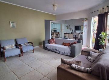 Casa de 2 quartos, Ceilândia · SHSN Trecho 2 Ótima casa reformada 2 quartos suíte