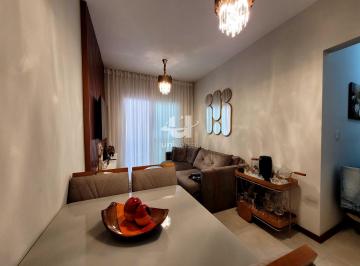 Apartamento · 98m² · 2 Quartos · 1 Vaga · Amplo com planta grande e diferenciada próximo ao centro. Prédio bem novo e poucos apartamentos.
