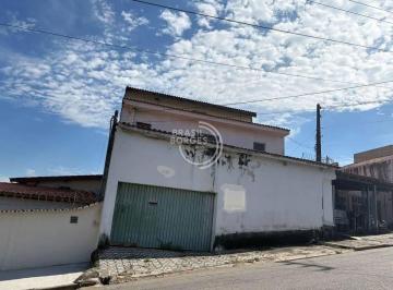 Casa · 230m² · 3 Quartos · 4 Vagas · Casa Sobrado de 230 metros de área construída em Votorantim - Vila Dominguinho
