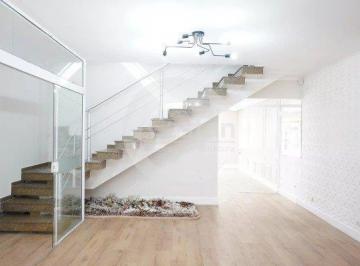Casa · 252m² · 5 Quartos · 2 Vagas · Sobrado em Vila Regente Feijó