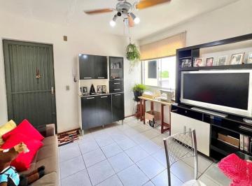 n1avmcc25dbf211r2s3wc724helw · Apartamento em Igara