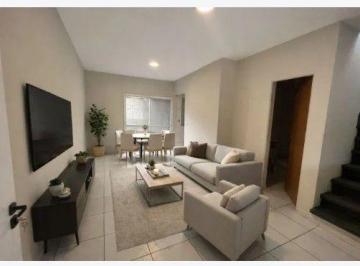Casa · 64m² · 2 Quartos · 2 Vagas · Sobrado em Lopes de Oliveira, Sorocaba/SP de 64m² 2 quartos à venda por R$ 330.000,00