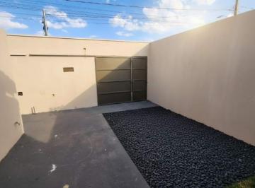 Casa · 60m² · 2 Quartos · 2 Vagas · Casa em Cazeca, Uberlândia/MG de 60m² 2 quartos à venda por R$ 290.000,00