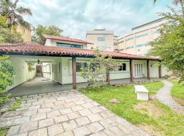 Casa · 200m² · 4 Quartos · 4 Vagas · Casa em Itaipu, Niterói/RJ de 200m² 4 quartos para locação R$ 10.000,00/mes