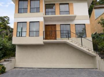 Casa · 300m² · Casa em Vargem Grande, Teresópolis/RJ de 300m² à venda por R$ 854.000,00