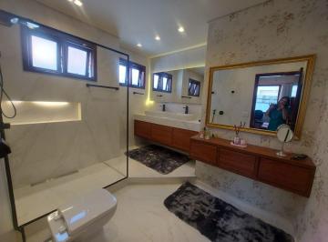 Casa · 284m² · 5 Quartos · 6 Vagas · Casa em São Paulo II, Cotia/SP de 284m² 5 quartos à venda por R$ 1.500.000,00