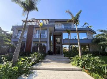 Casa · 731m² · 7 Quartos · 6 Vagas · Casa em Centro, Bertioga/SP de 731m² 7 quartos à venda por R$ 21.950.000,00