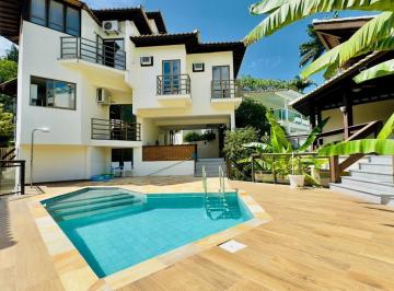 Casa · 354m² · 4 Quartos · 2 Vagas · Casa em Camboinhas, Niterói/RJ de 354m² 4 quartos à venda por R$ 2.950.000,00