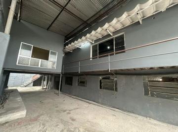 Comercial , Rio de Janeiro · Galpão com Subsolo + Escritório | 600m² | Acesso para Caminhão | 8 Vagas
