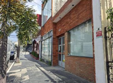 Comercial · 315m² · Loja na Rua Itapura, N. 888 • 315 m²