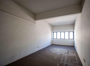 Comercial · 200m² · Loja na Rua do Triunfo, N. 50 - Loja 34 • 200 m²
