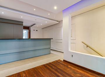 Comercial · 125m² · 6 Quartos · Casa comercial na Rua José Maria Lisboa, N. 662 • 125 m²