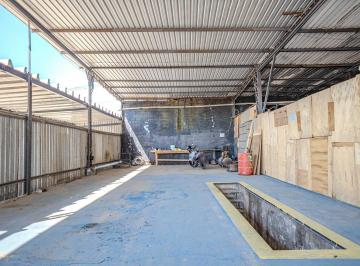 Comercial · 155m² · Galpão na Avenida Carlos Barbosa Santos, N. 1518 - 40 • 155 m²